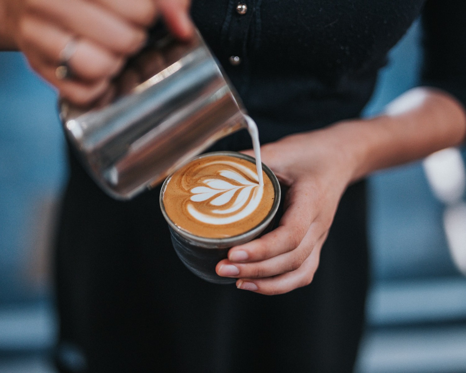 Exemplu de CV pentru barista, ghid și sfaturi de scriere pentru 2025