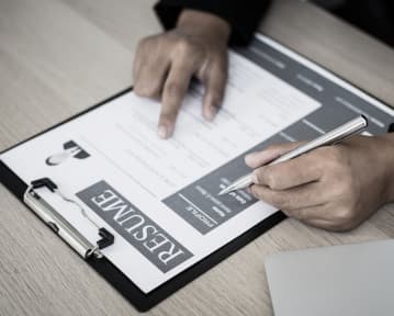 9 exemple de CV-uri pentru consultanță și ghid (gata pentru 2025)
