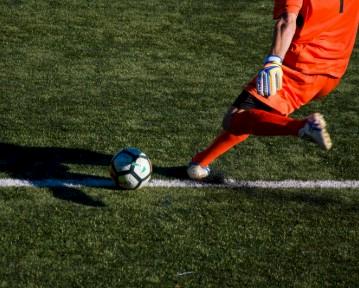 Exemplu de CV, șablon și ghid de scriere pentru fotbal [2025]
