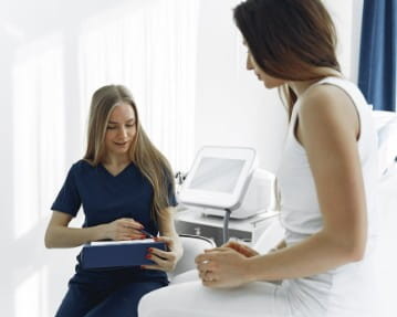Exemplu de CV pentru asistent medical, șablon și ghid de scriere